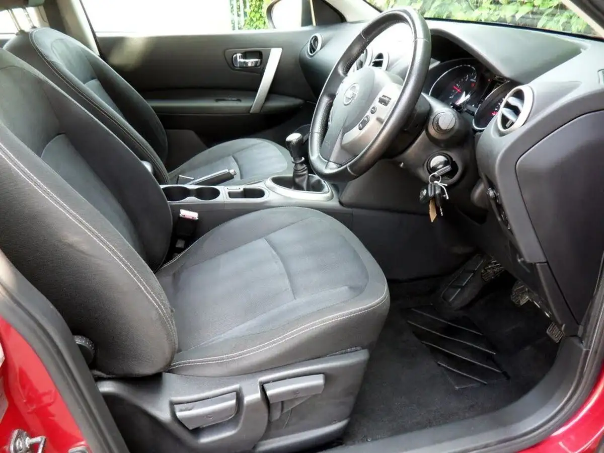 2010-nissan-qashqai-15td-acenta-big-72