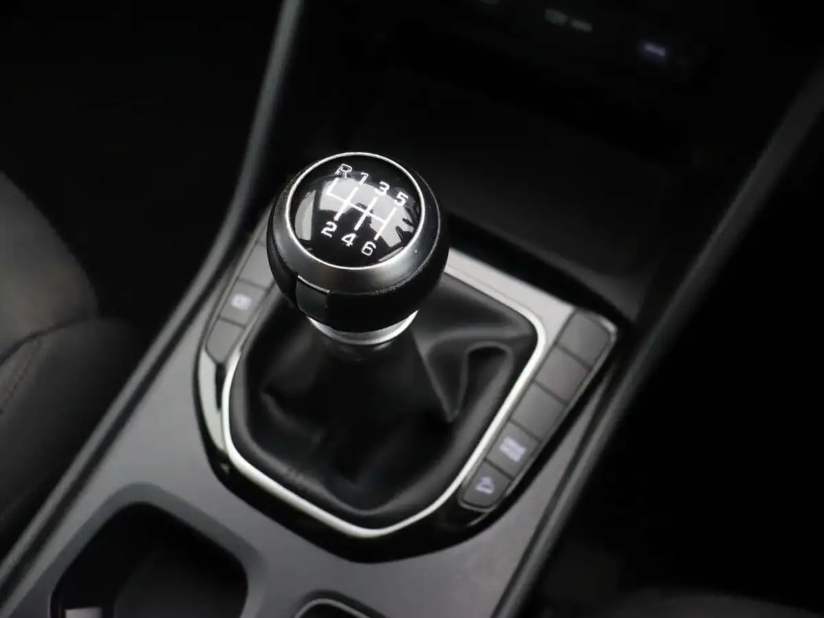 2022-hyundai-tucson-16-t-gdi-se-connect-150ps-big-29