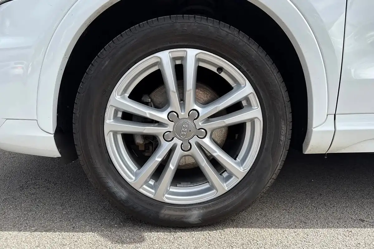 2018-audi-q3-20-tdi-quattro-s-line-edition-150ps-big-11