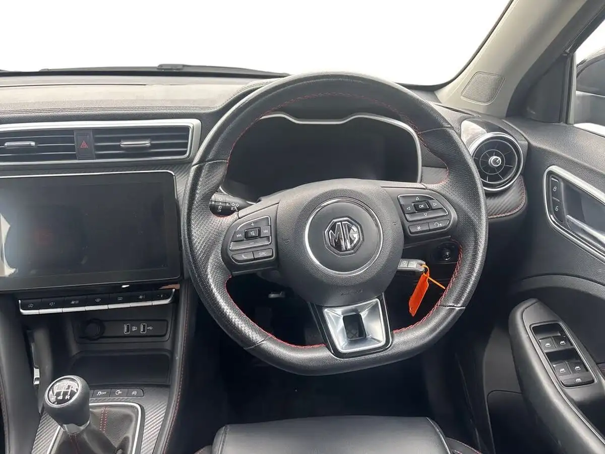 2021-mg-zs-suv-15-vti-tech-exclusive-big-11