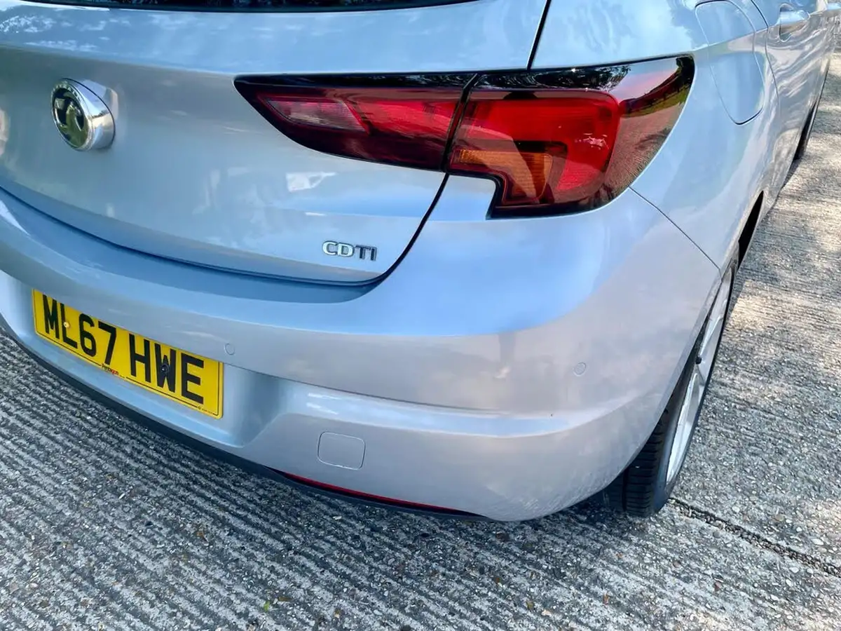 2017-vauxhall-astra-16cdti-sri-110ps-hatchback-big-53