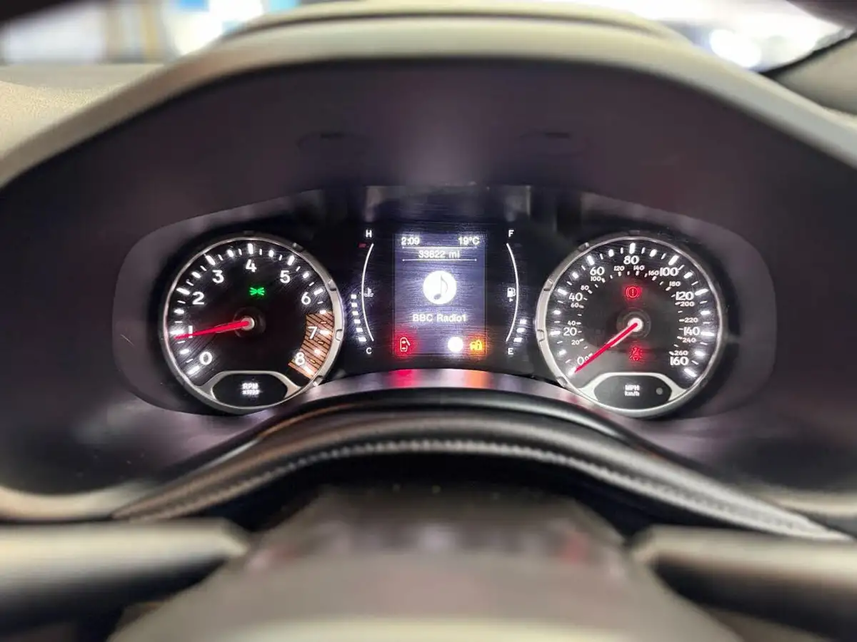 2018-jeep-renegade-10-gse-longitude-big-28