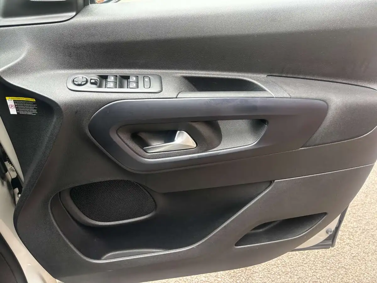 2019-peugeot-rifter-15-bluehdi-allure-100bhp-standard-big-27