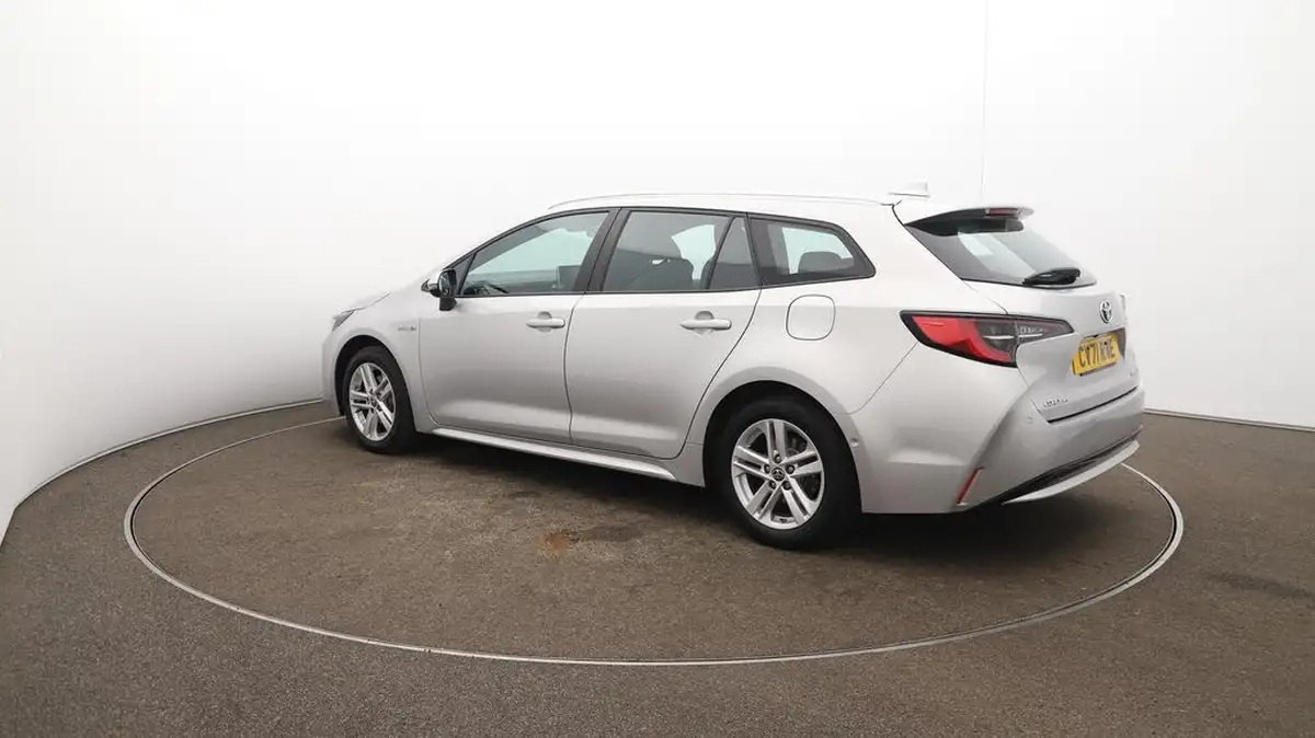 2021-toyota-corolla-18-vvt-i-icon-tech-spare-wheel-touring-sports-5d-big-35