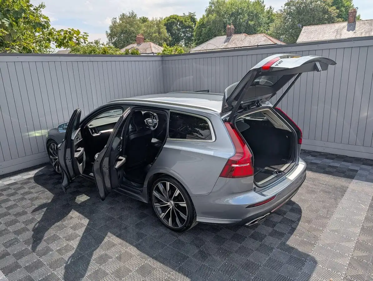 2019-volvo-v60-20td-d4-inscription-geartronic-big-21