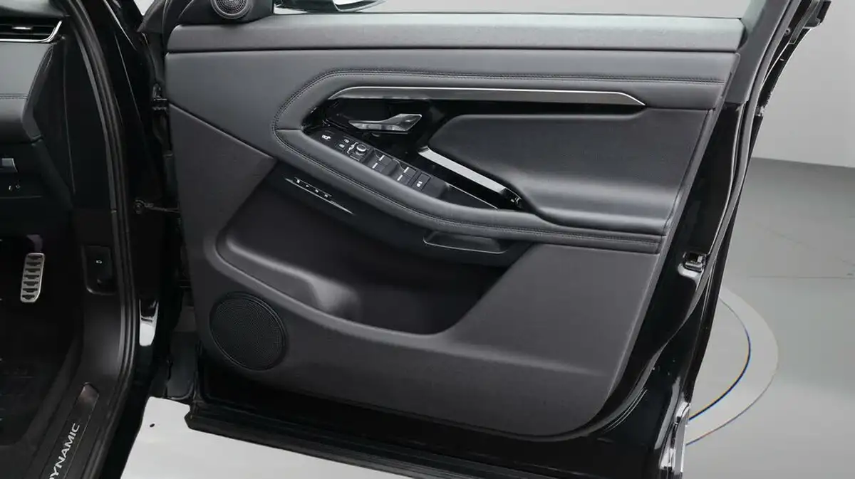 2021-land-rover-range-rover-evoque-20-d165-r-dynamic-se-big-15