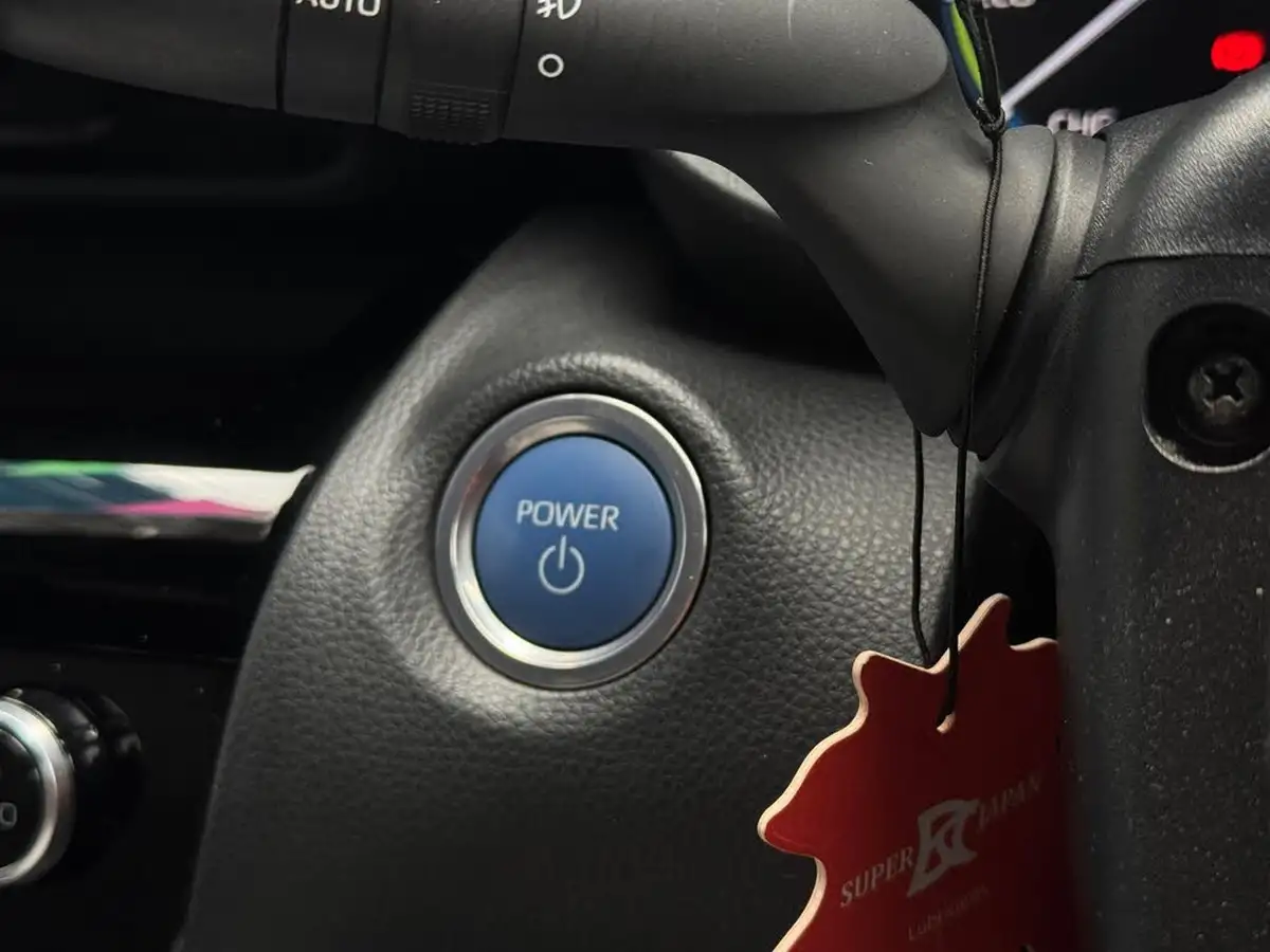 2022-toyota-yaris-15-vvt-i-design-panoramic-roof-big-54