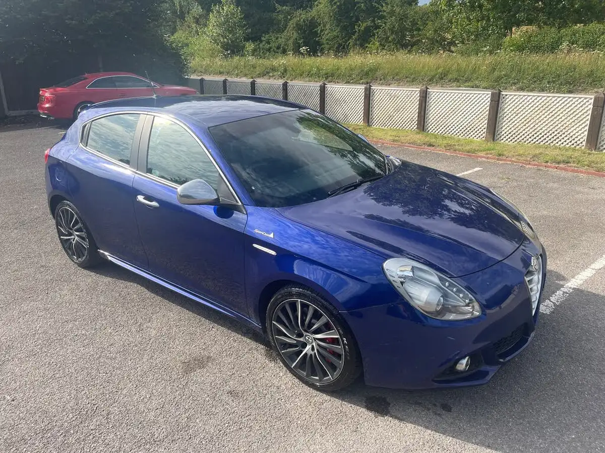 2014-alfa-romeo-giulietta-14-sportiva-nav-alfa-tct-big-19