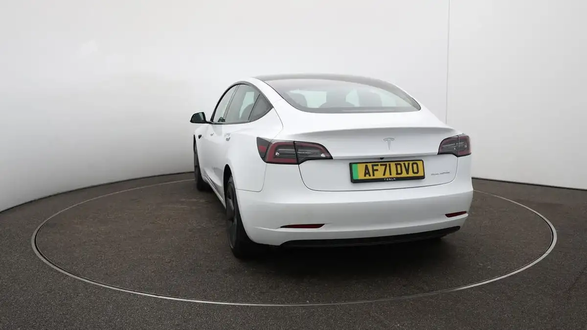 2021-tesla-model-3-e-long-range-awd-big-60