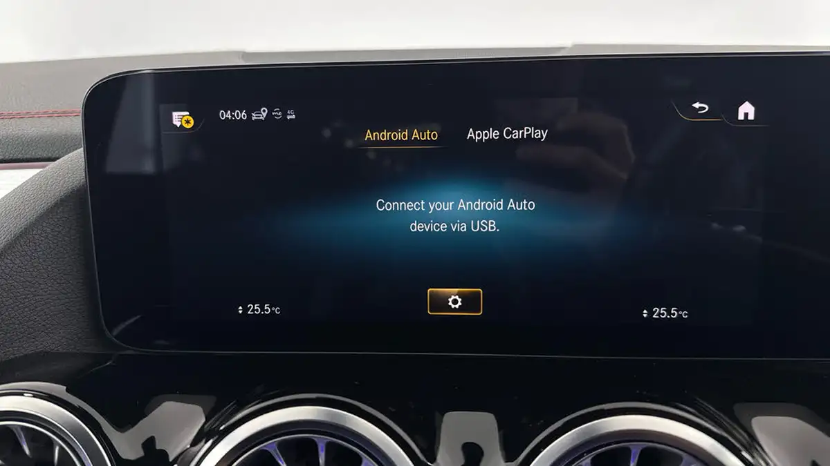 2022-mercedes-benz-eqa-e-eqa-300-amg-line-big-20