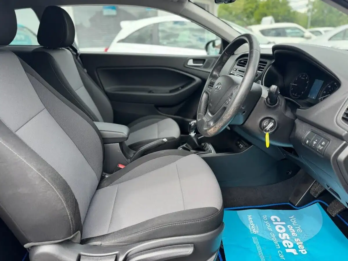 2016-hyundai-i20-12-sport-big-32