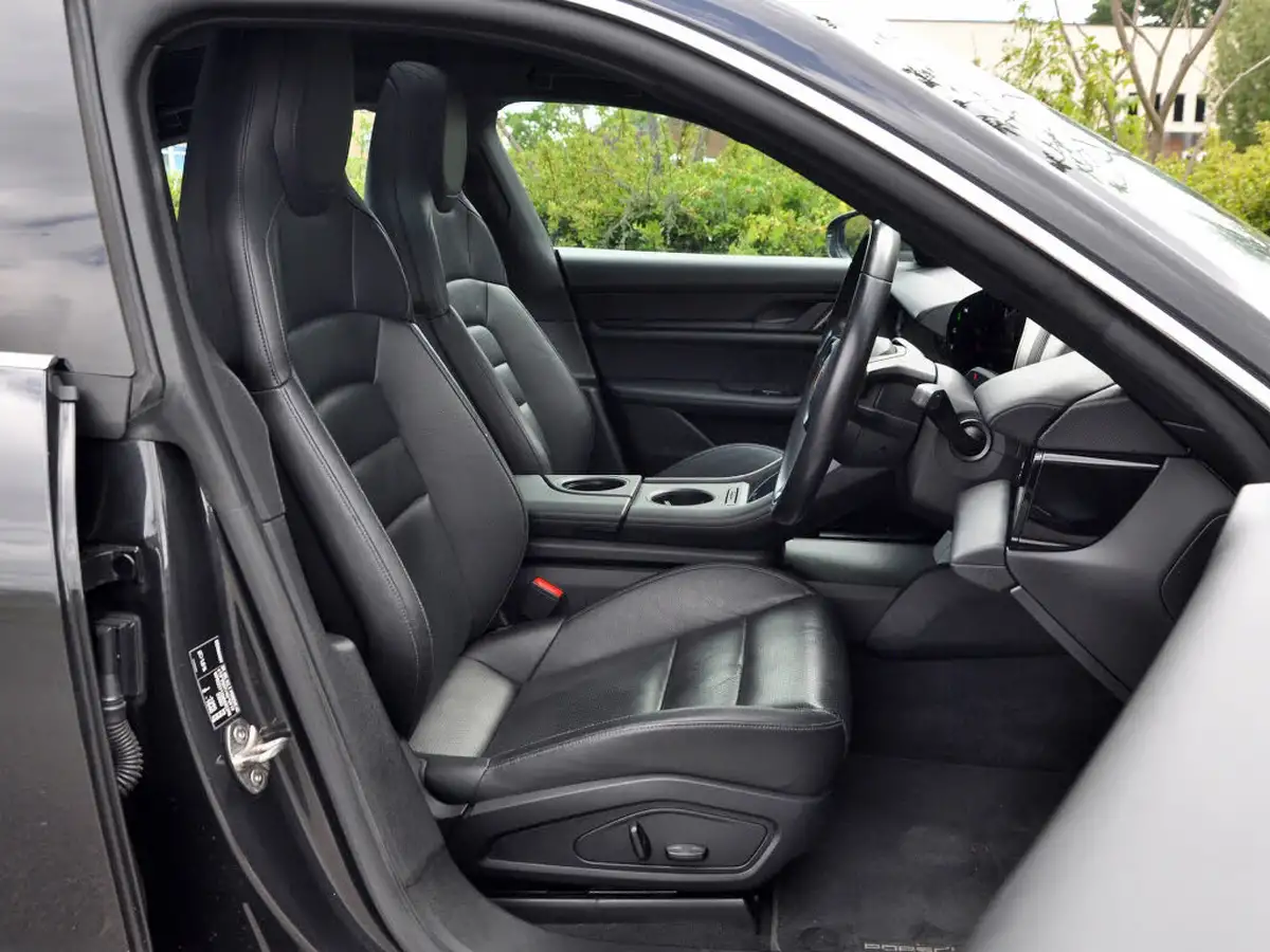 2021-porsche-taycan-e-4s-571ps-performance-battery-plus-big-43