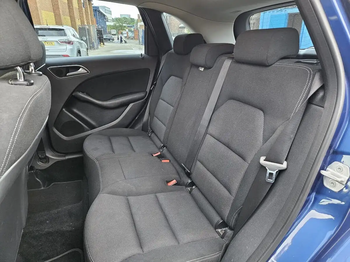 2012-mercedes-benz-b-class-16-b180-se-blue-f-ss-big-17