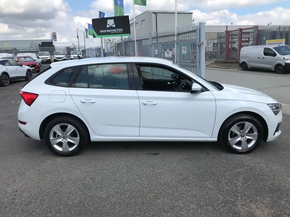 2022-skoda-scala-15-tsi-se-big-5