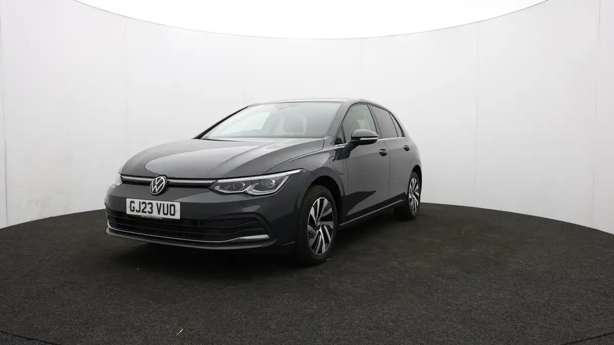 2023-volkswagen-golf-14-tsi-ehybrid-style-big-53