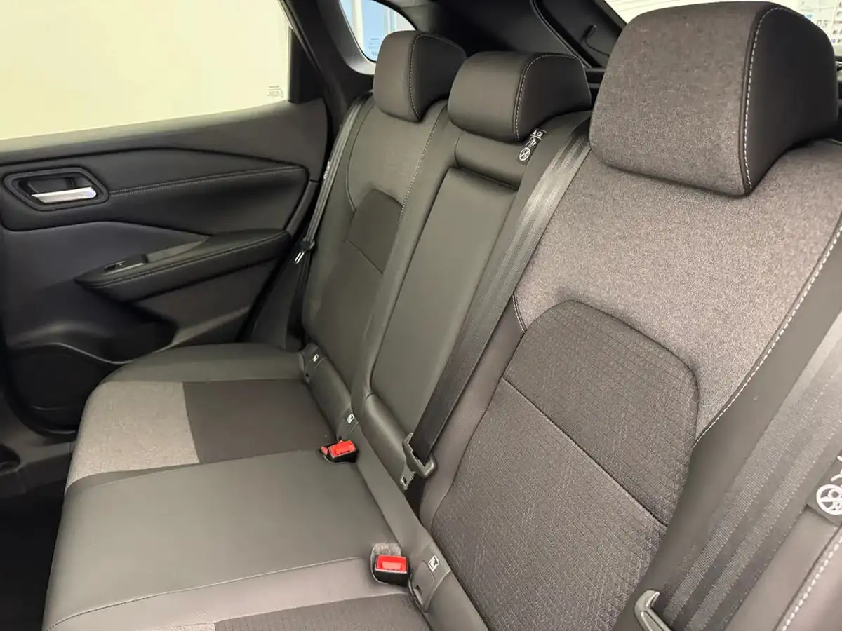 2024-nissan-qashqai-13-dig-t-n-connecta-158ps-mild-hybrid-glass-roof-pack-xtronic-big-11