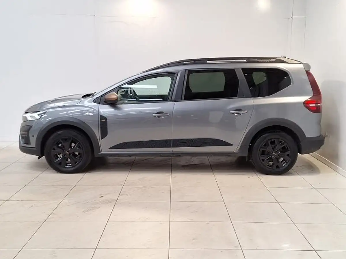 2024-dacia-jogger-16-tce-extreme-big-3