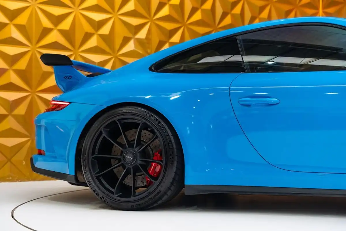 2018-porsche-911-40-gt3-pdk-big-34