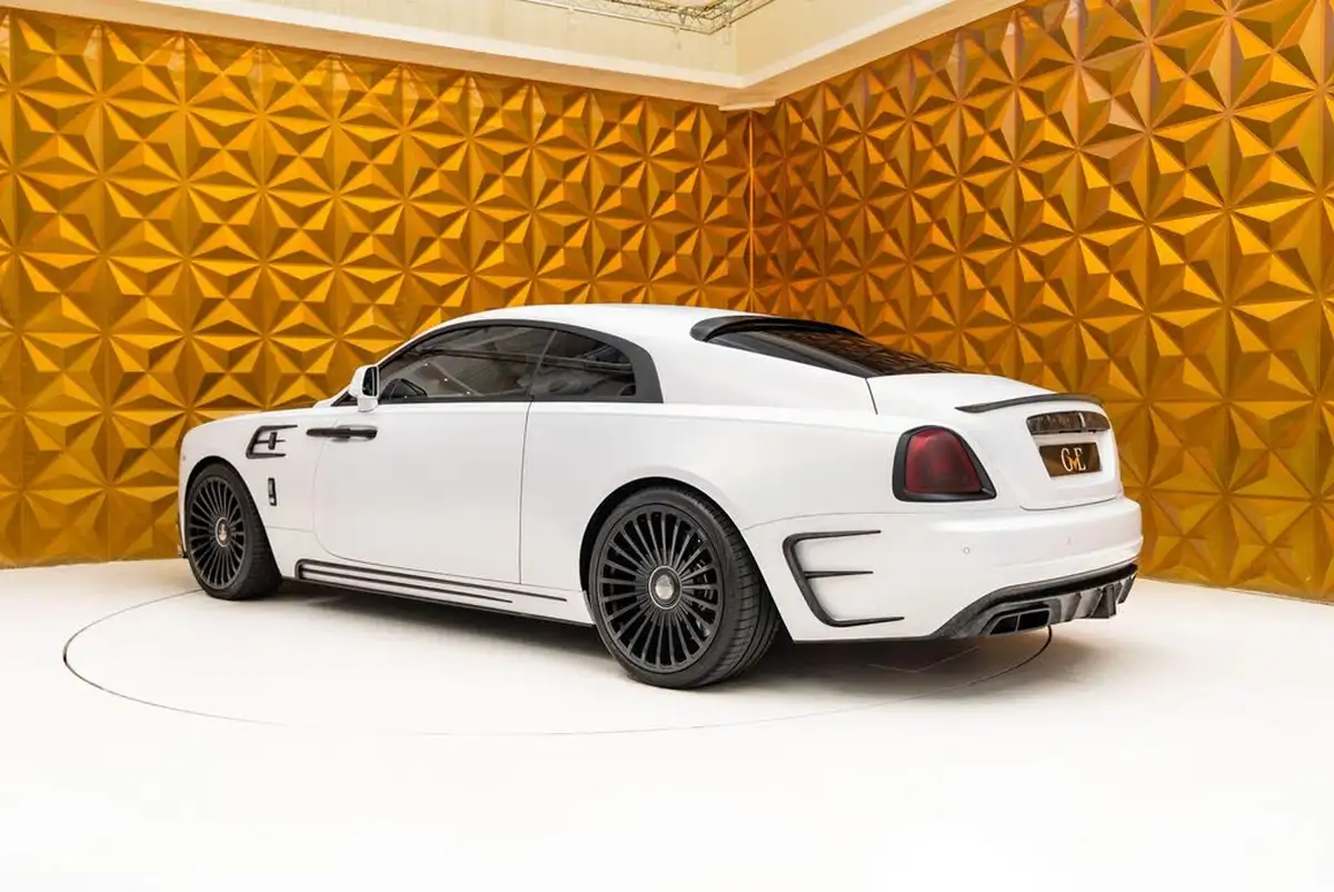 2024-rolls-royce-wraith-66-big-18