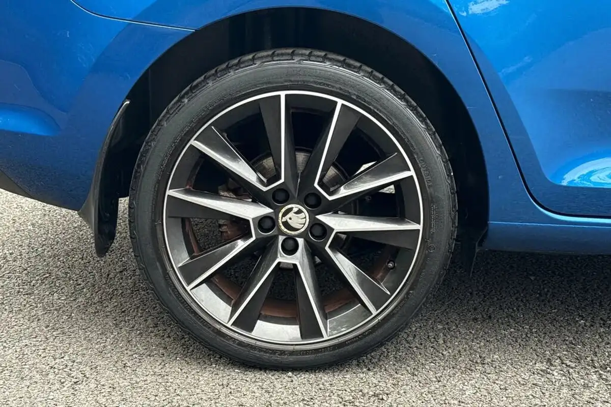 2017-skoda-rapid-spaceback-12-tsi-se-sport-big-10