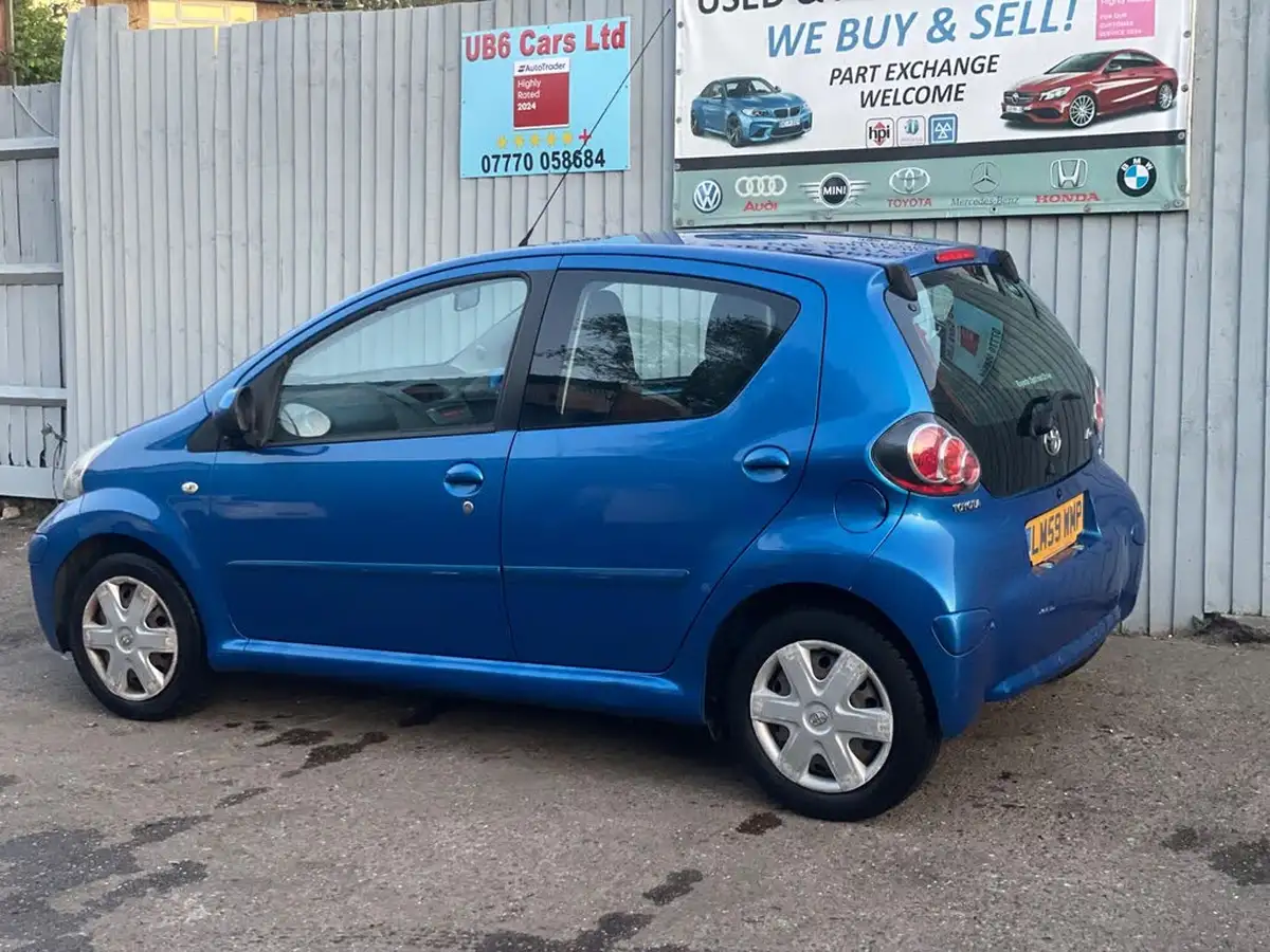 2009-toyota-aygo-10-aygo-blue-5d-mmt-big-6