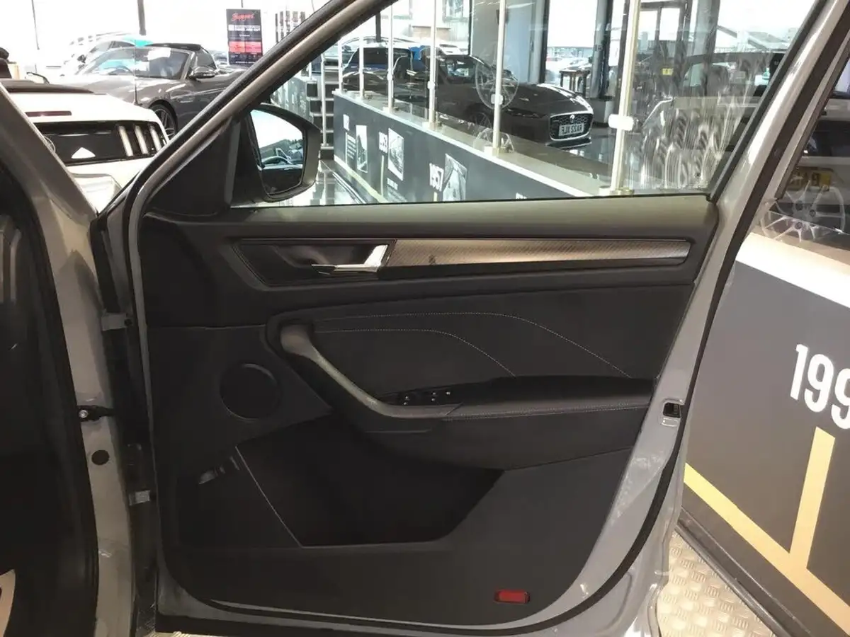 2021-skoda-kodiaq-20-tsi-sportline-big-33