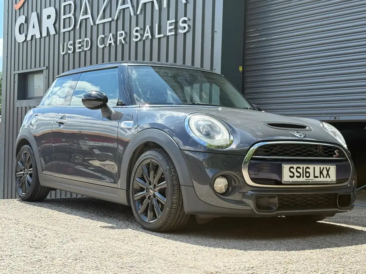 2016-mini-cooper-20-cooper-s-chili-ss-hatchback-3d-big-14