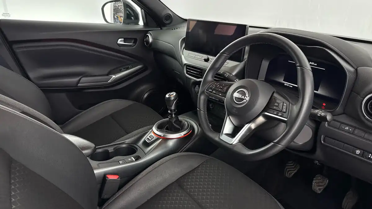 2024-nissan-juke-10-dig-t-n-connecta-big-9
