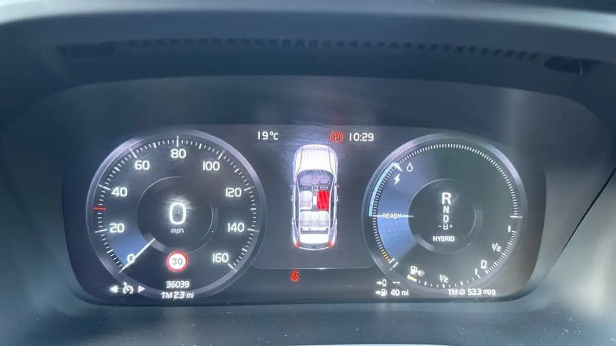 2021-volvo-xc40-15-t5-r-design-262bhp-big-10