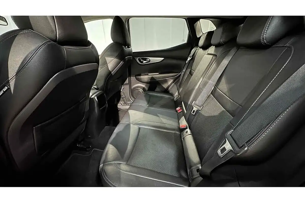 2018-nissan-qashqai-13-dig-t-tekna-160ps-big-21
