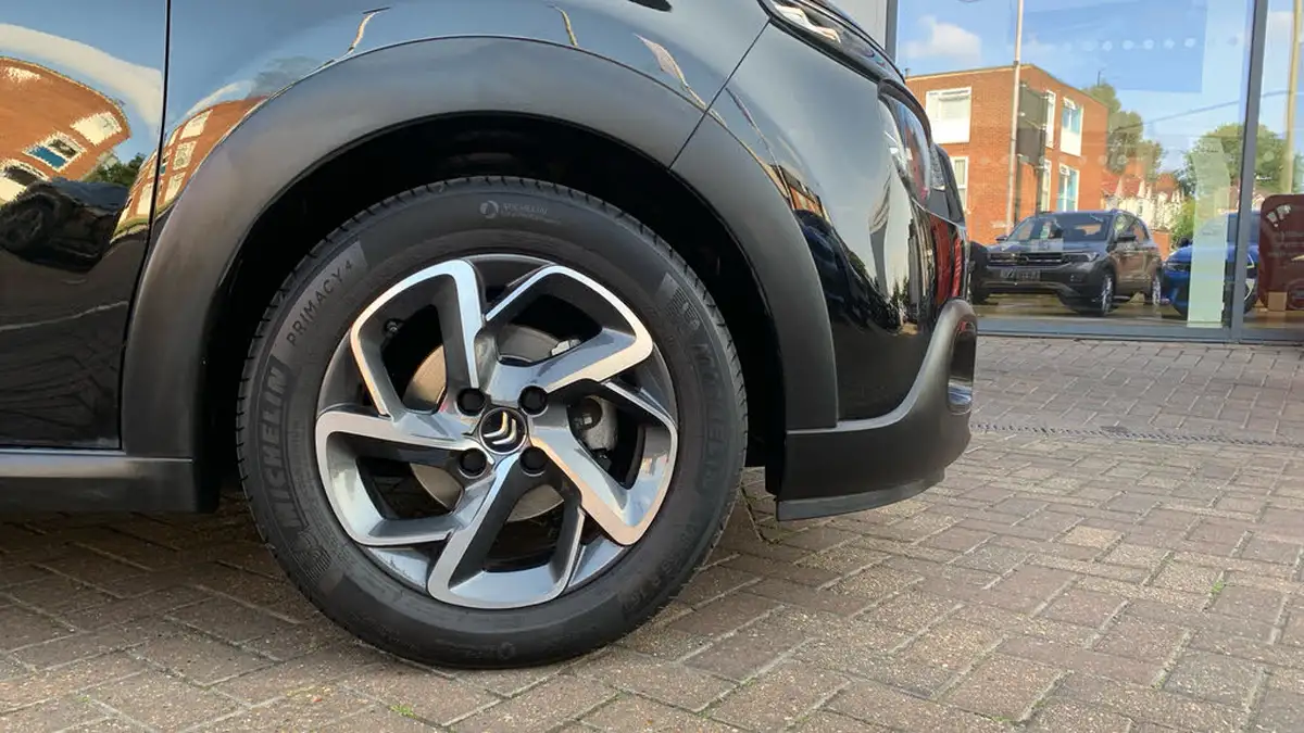 2021-citroen-c3-12-puretech-shine-83ps-big-16