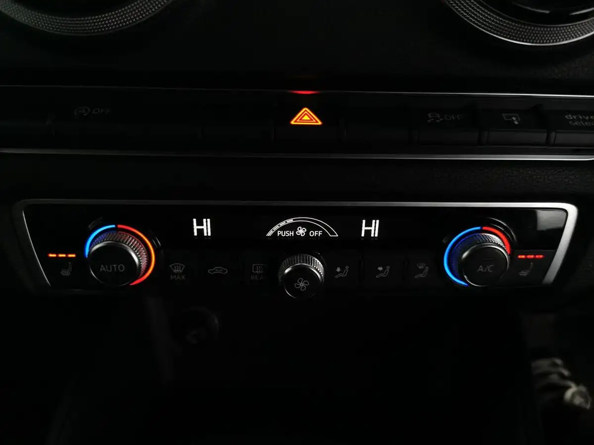 2017-audi-a3-cabriolet-20-tdi-s-line-150ps-nav-ss-big-26