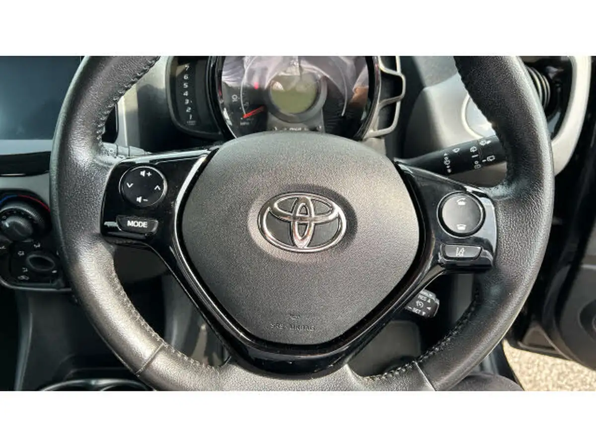 2021-toyota-aygo-10-vvt-i-x-play-tss-big-33