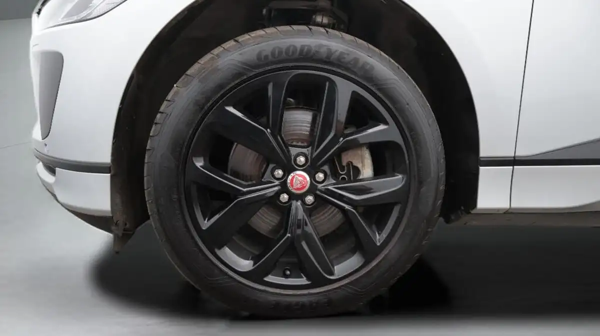 2022-jaguar-i-pace-ev400-hse-black-big-18