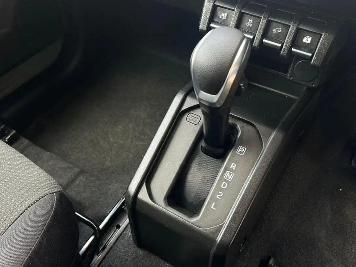 2024-suzuki-jimny-big-19