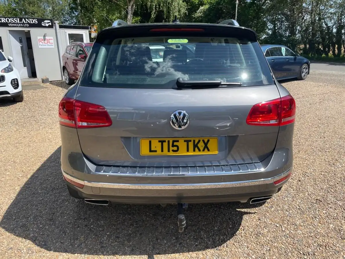 2015-volkswagen-touareg-30td-se-262ps-bmtss-big-8