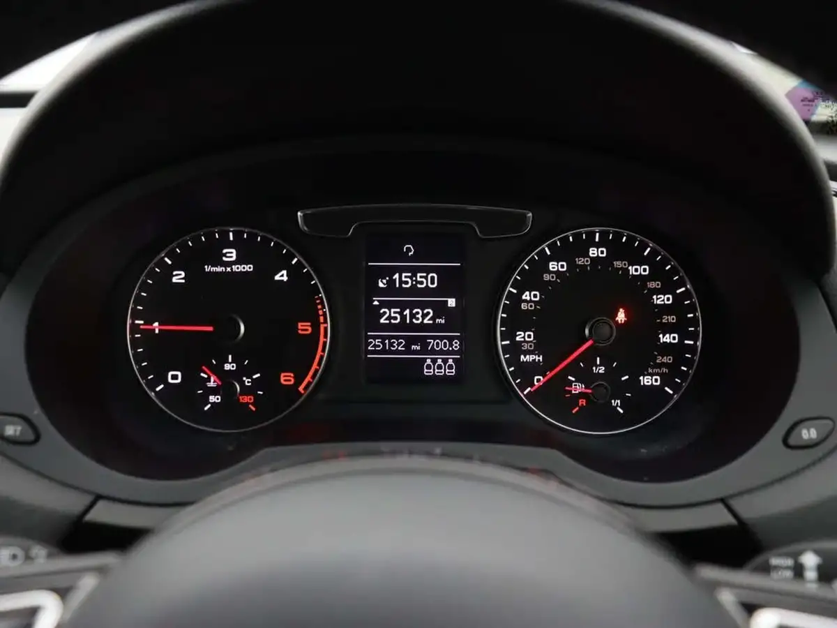 2016-audi-q3-20-tdi-quattro-se-150ps-big-27