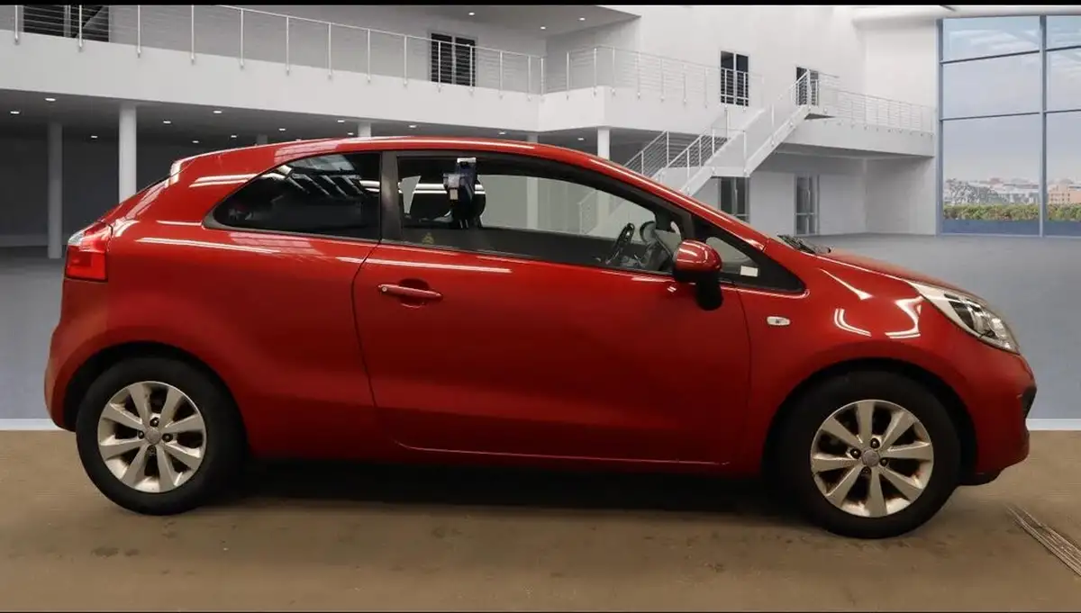 2014-kia-rio-125-vr7-3d-big-4