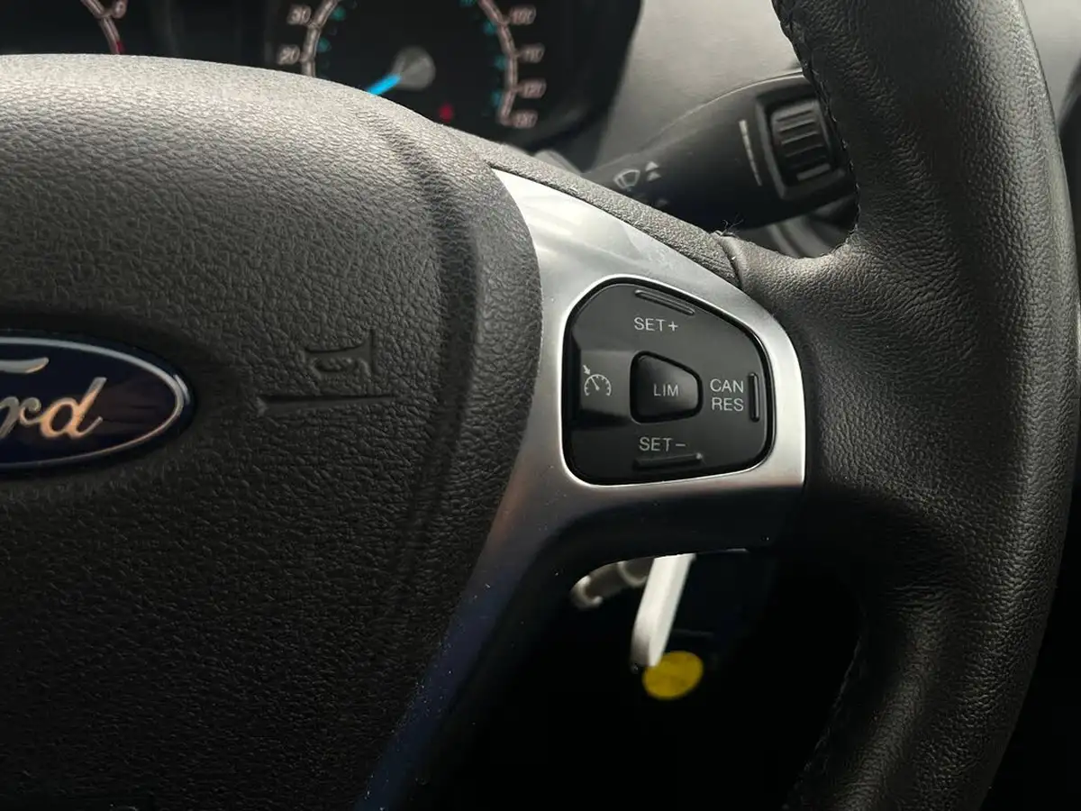 2022-ford-transit-courier-10t-limited-ecoboost-big-9