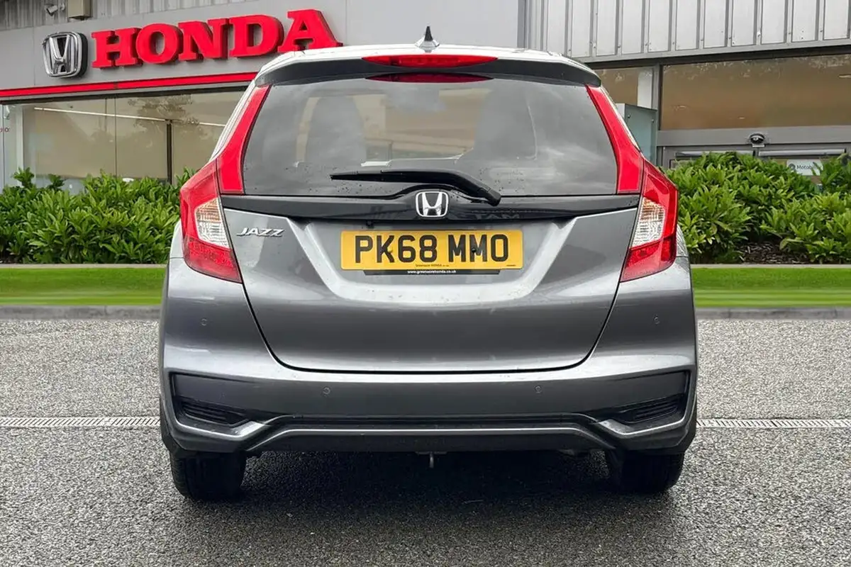2018-honda-jazz-13-i-vtec-ex-navi-cvt-big-5