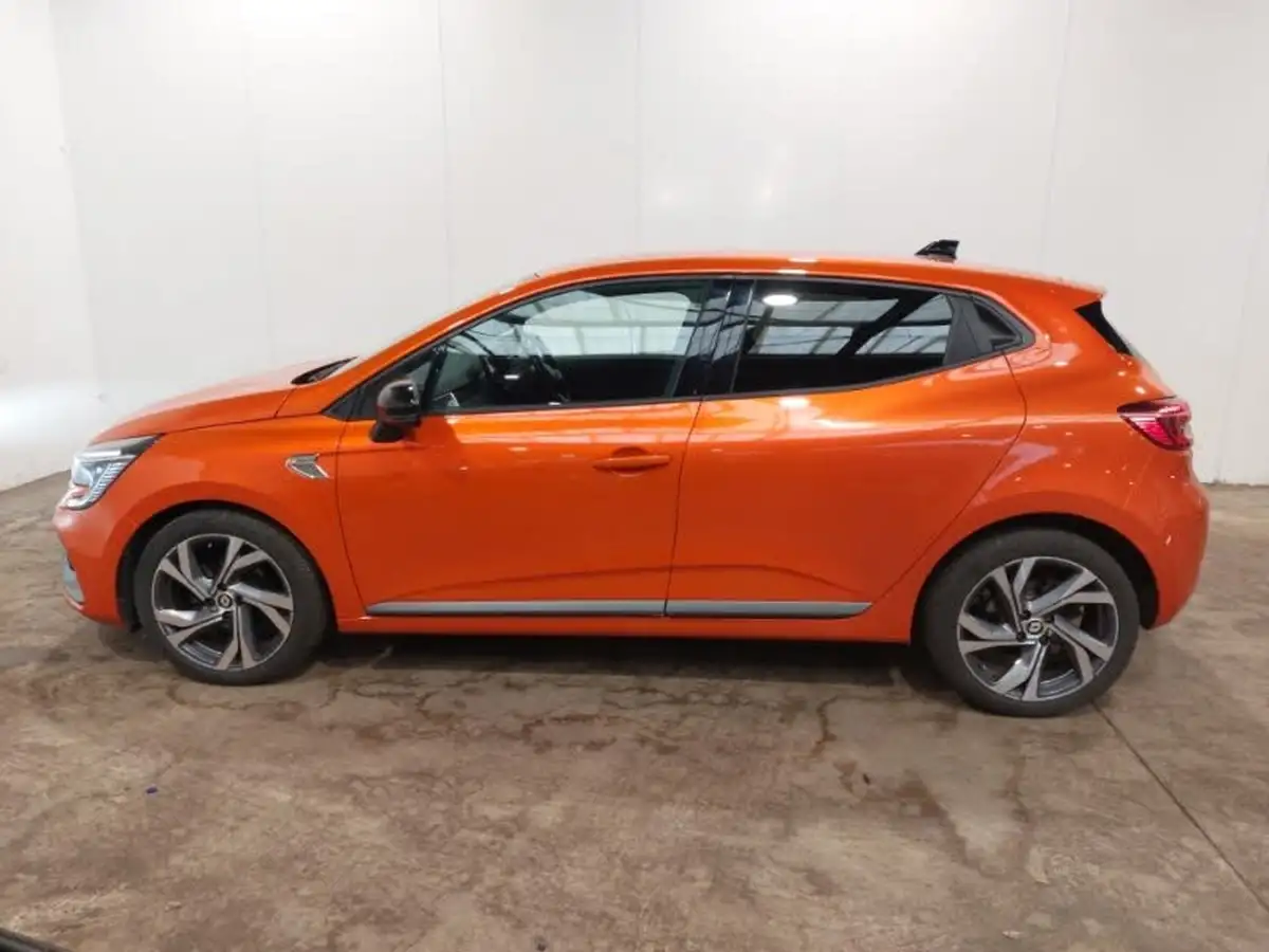 2023-renault-clio-10-tce-rs-line-big-3
