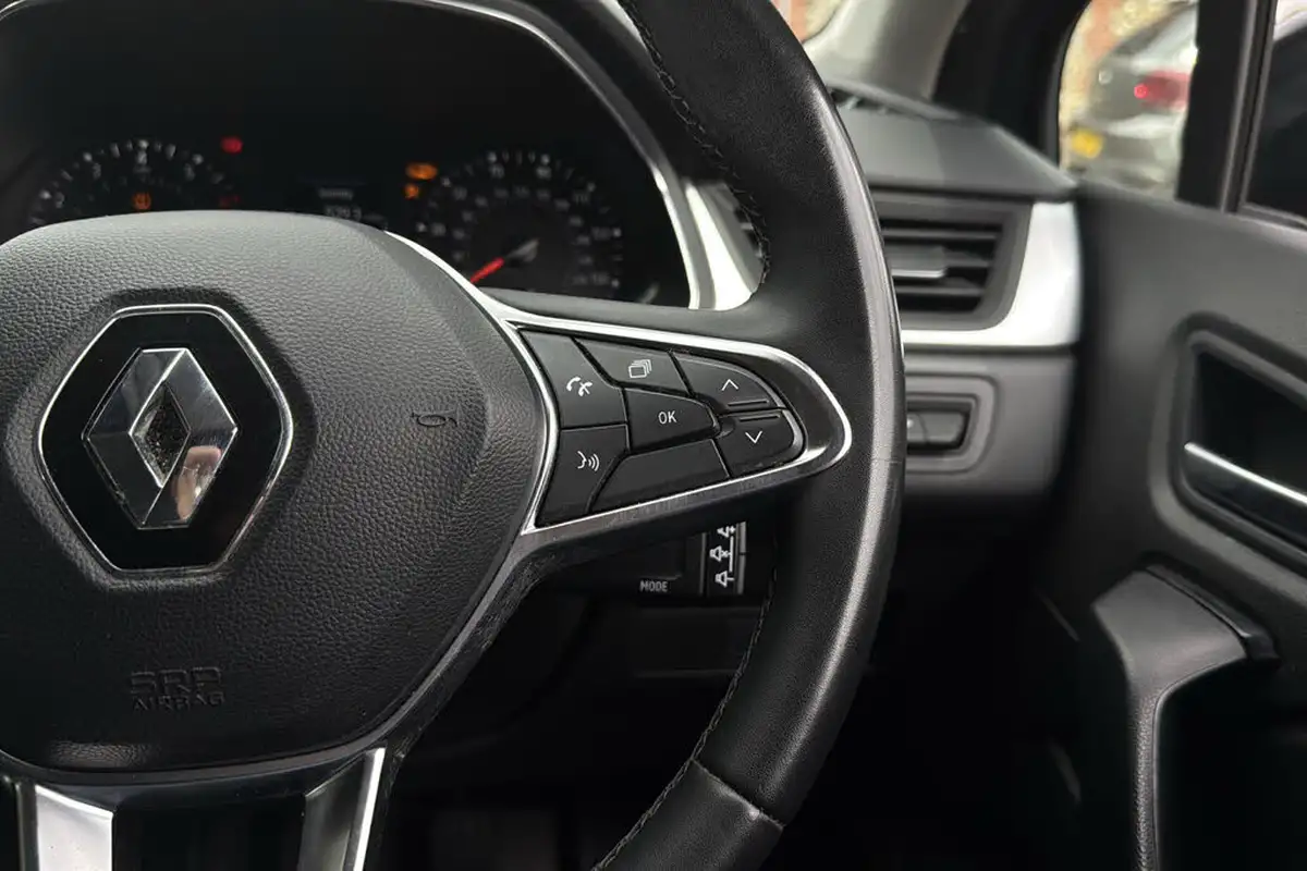 2022-renault-captur-10-tce-iconic-edition-big-17