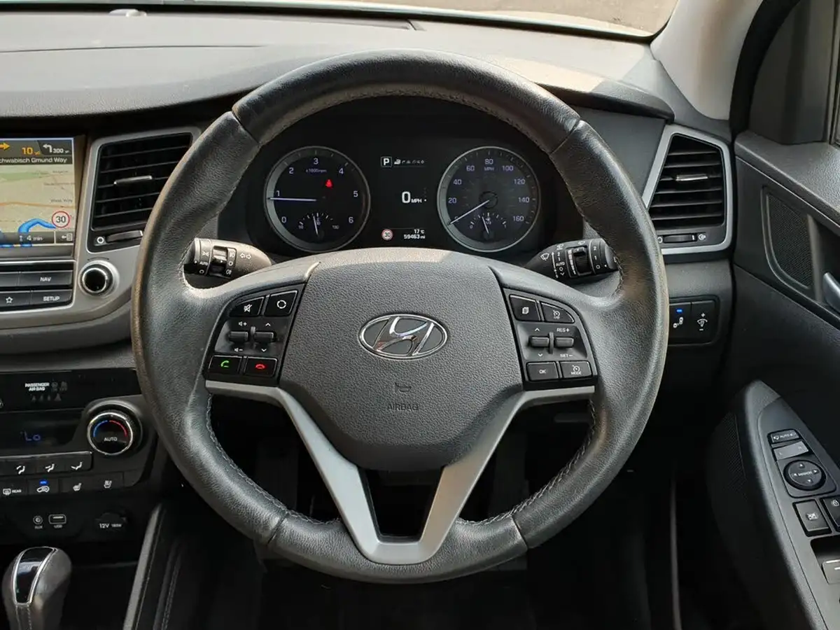 2018-hyundai-tucson-20crdi-premium-se-185ps-auto-big-13