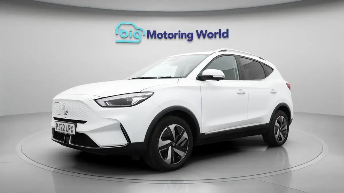 2022-mg-zs-suv-e-trophy-ev-156ps-long-range-big-3