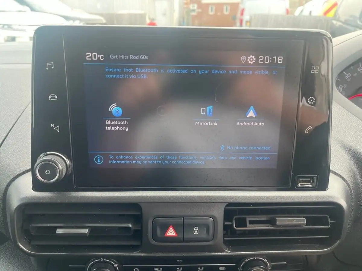 2021-peugeot-partner-15-bluehdi-1000-professional-100ps-eu6dt-panel-big-26