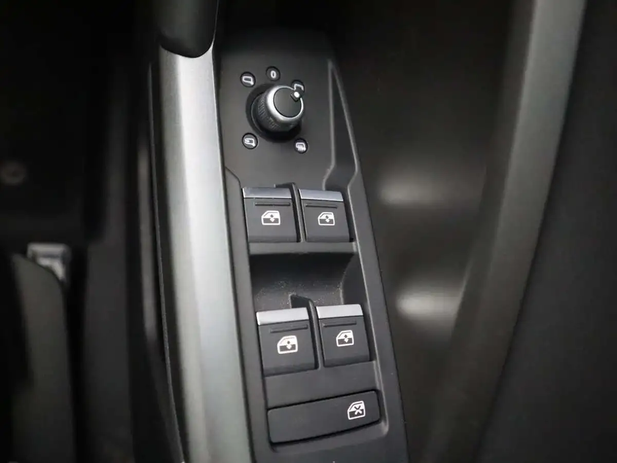 2022-audi-q3-15-35-tfsi-s-line-cod-sportback-tronic-big-39