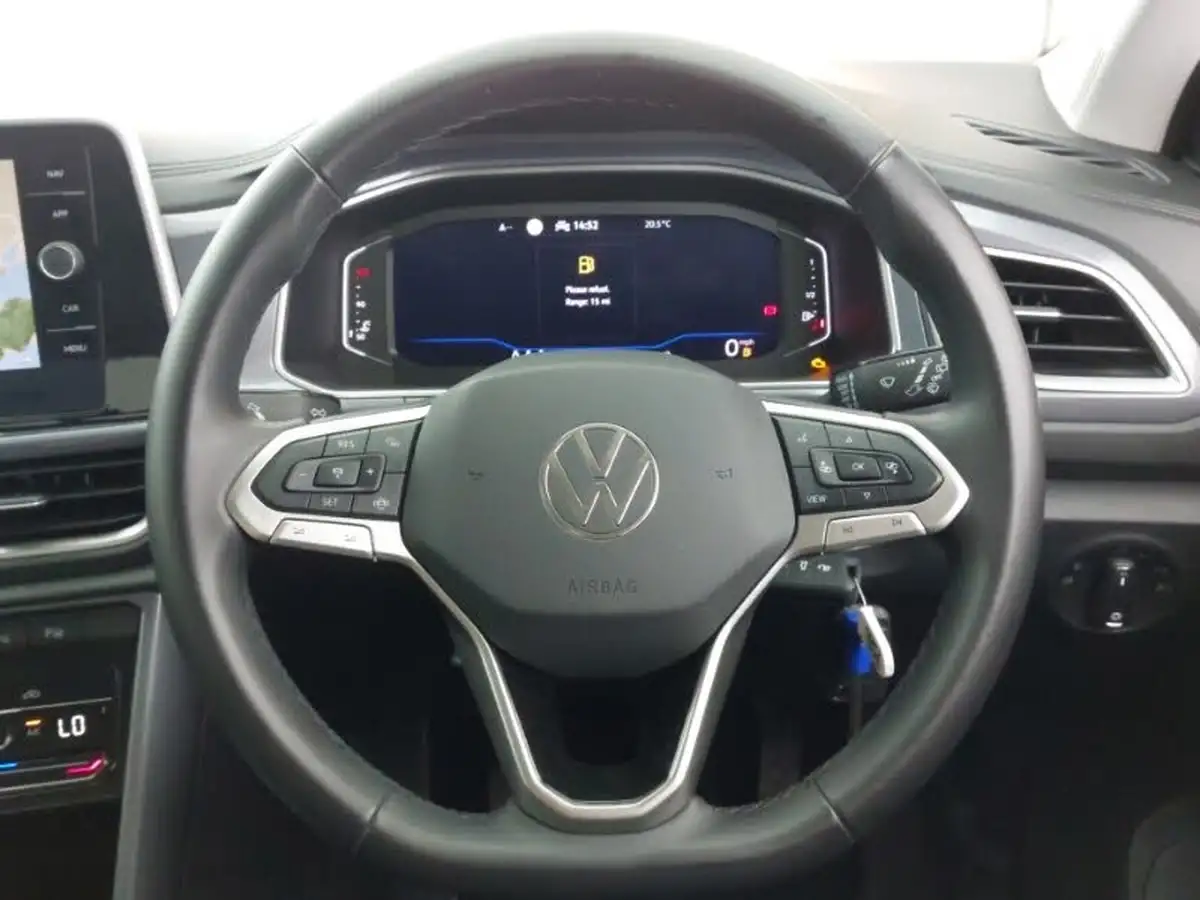 2024-volkswagen-t-roc-15-tsi-style-hatchback-5d-big-12