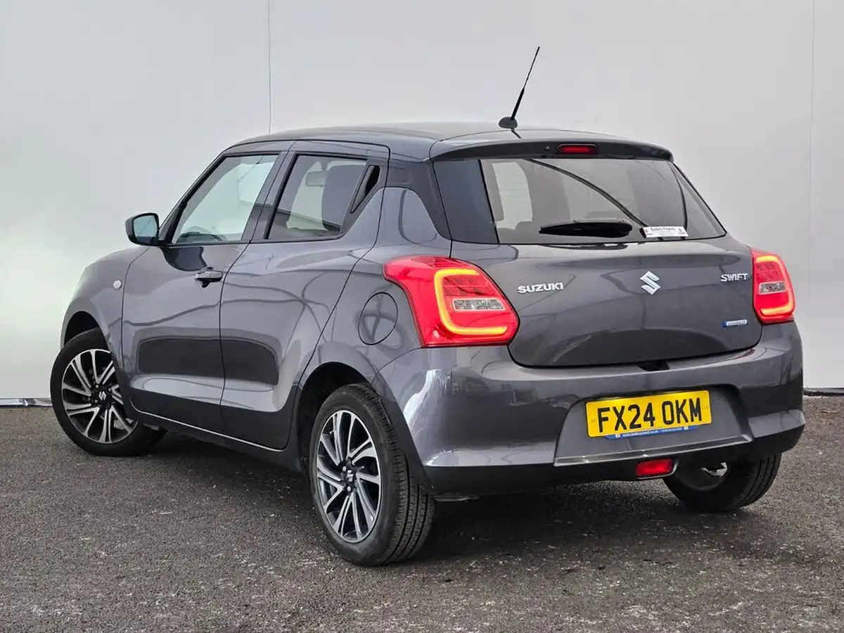 2024-suzuki-swift-12-dualjet-sz-l-big-2
