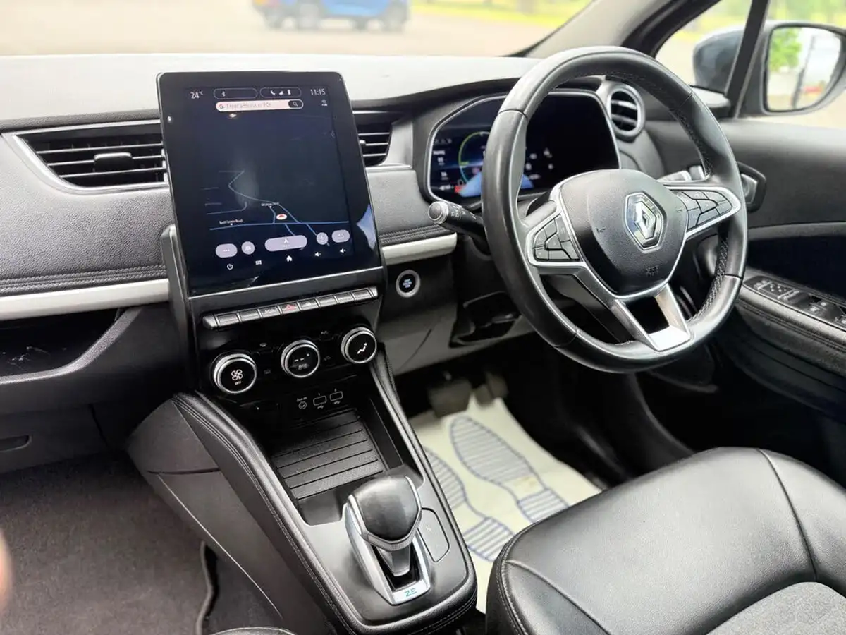 2021-renault-zoe-e-gt-line-big-17