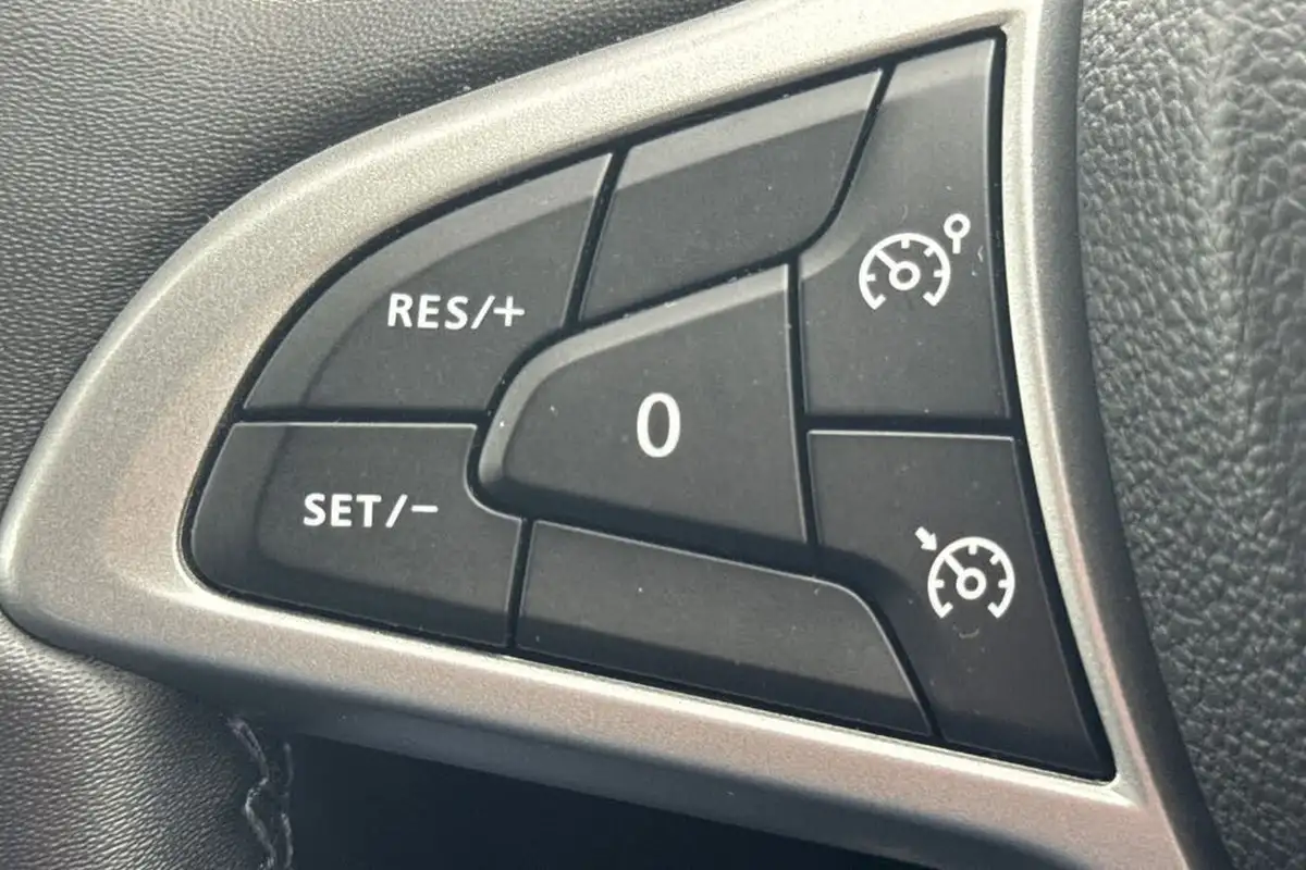 2023-dacia-duster-13-tce-journey-130bhp-big-23